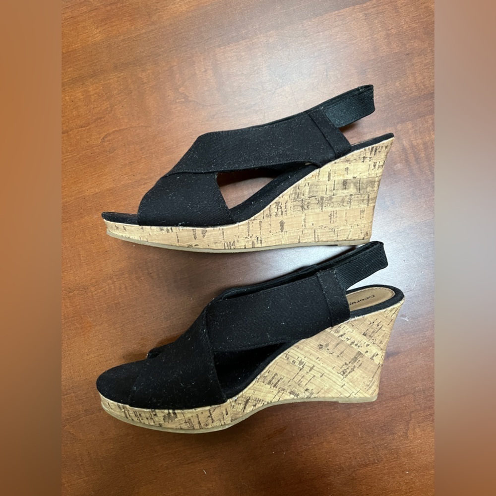 George | Size 8 Black Wedges